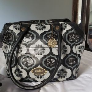 SALE !! CAKE Petunia Pickle Bottom Diaper Bag